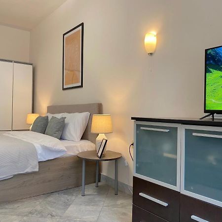 Top City Centre 1Br Apartment For 4 Guests & Fast Wifi София Экстерьер фото